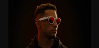 Oakley Metasmart glasses headshot