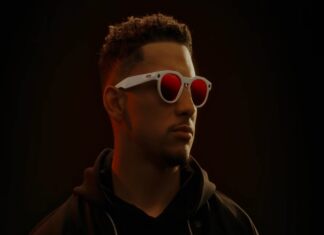 Oakley Metasmart glasses headshot